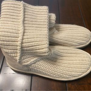 UGG Australia Knit Boots Size 6